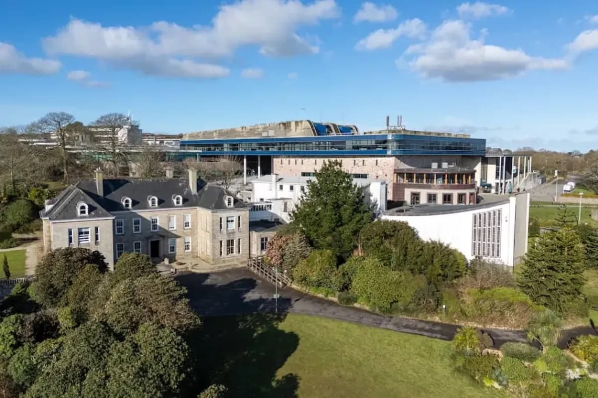 Adventure & English Camp – Cornwall & London - Premises 9