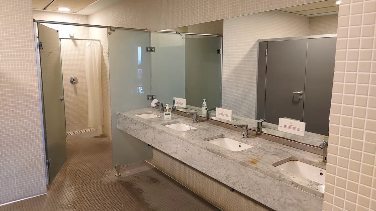 Sailing Experience in Barcelona - Premises 5