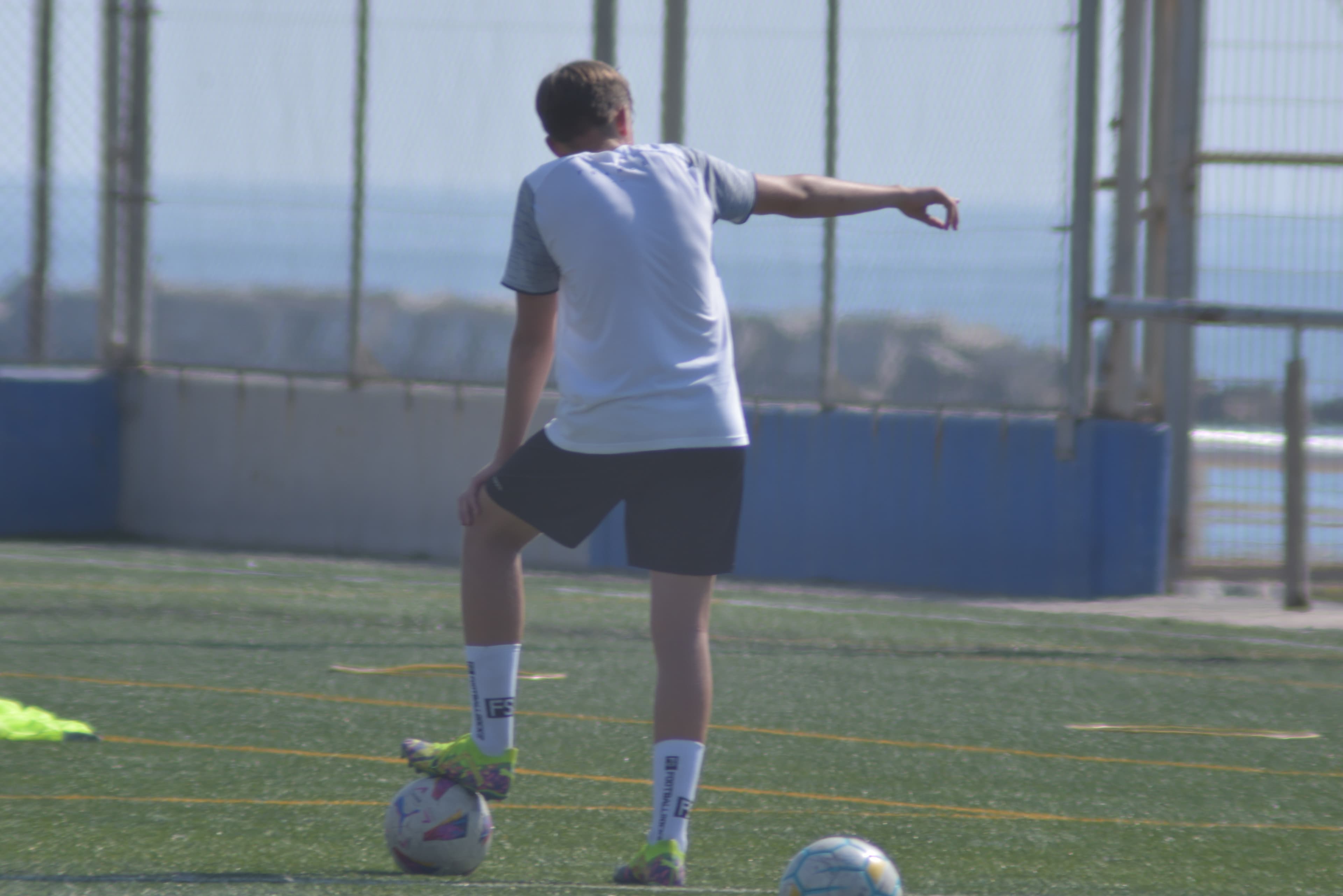 Camp de Football (soccer) & Voile - Barcelone Afternoon - Activities - Afternoon 2