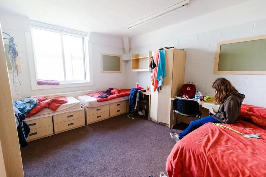 Adventure & English Camp – Cornwall & London - Premises 13