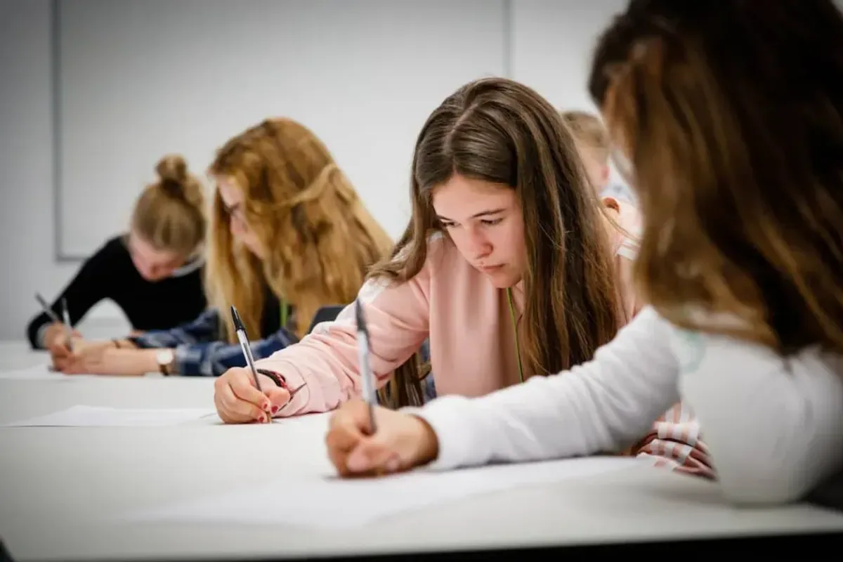 Adventure & English Camp – Cornwall & London Morning - Activities - Morning 1