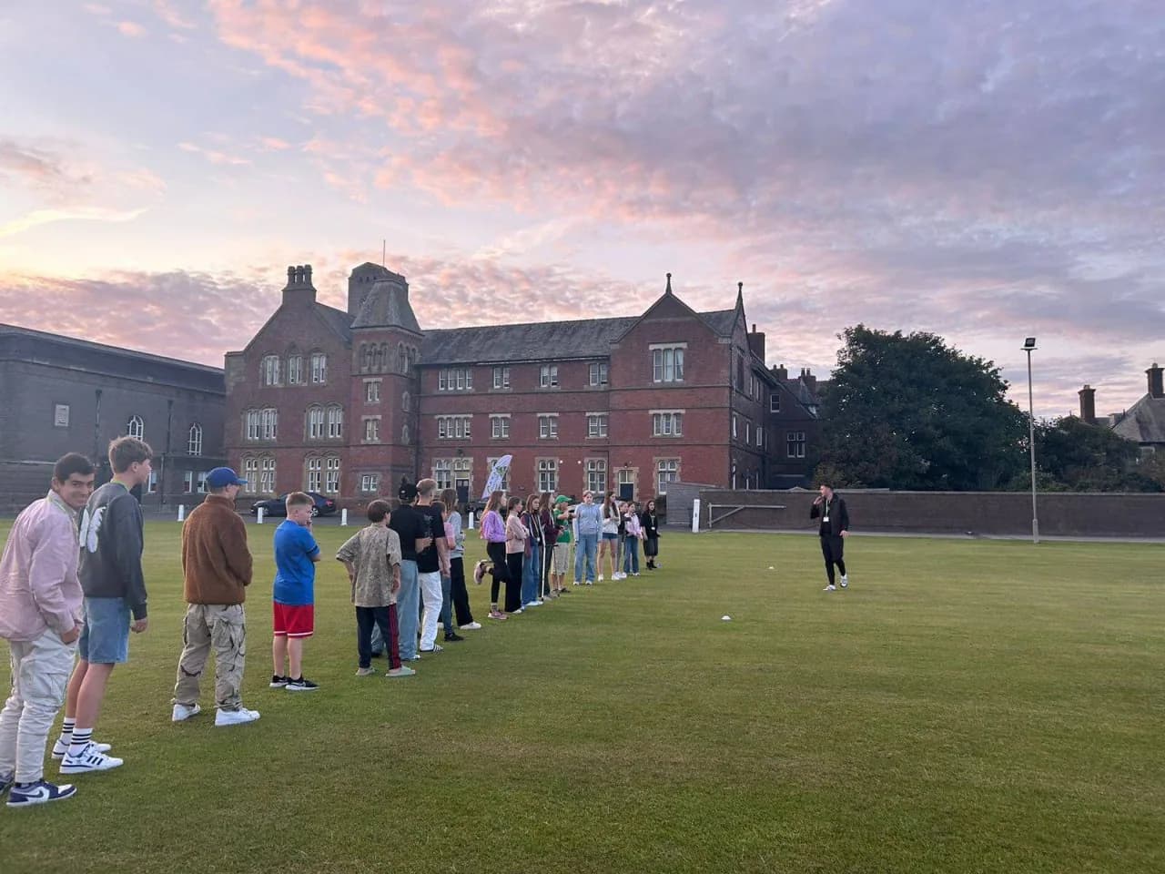 Campamento de Fútbol (Soccer) - Fleetwood Evening - Activities - Evening 1